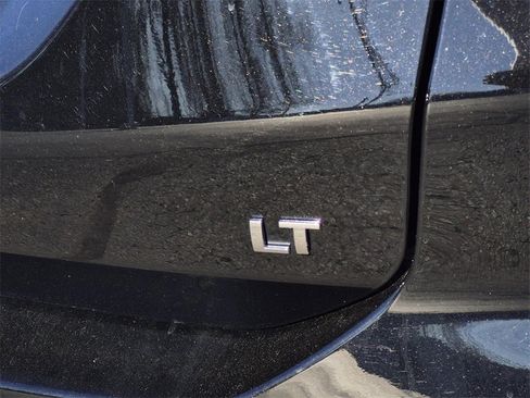 Used 2023 Chevrolet Equinox LT image 10