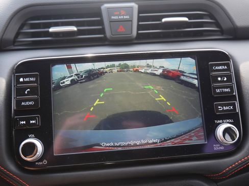 New 2025 Nissan Versa SR w/ Trunk Package image 23