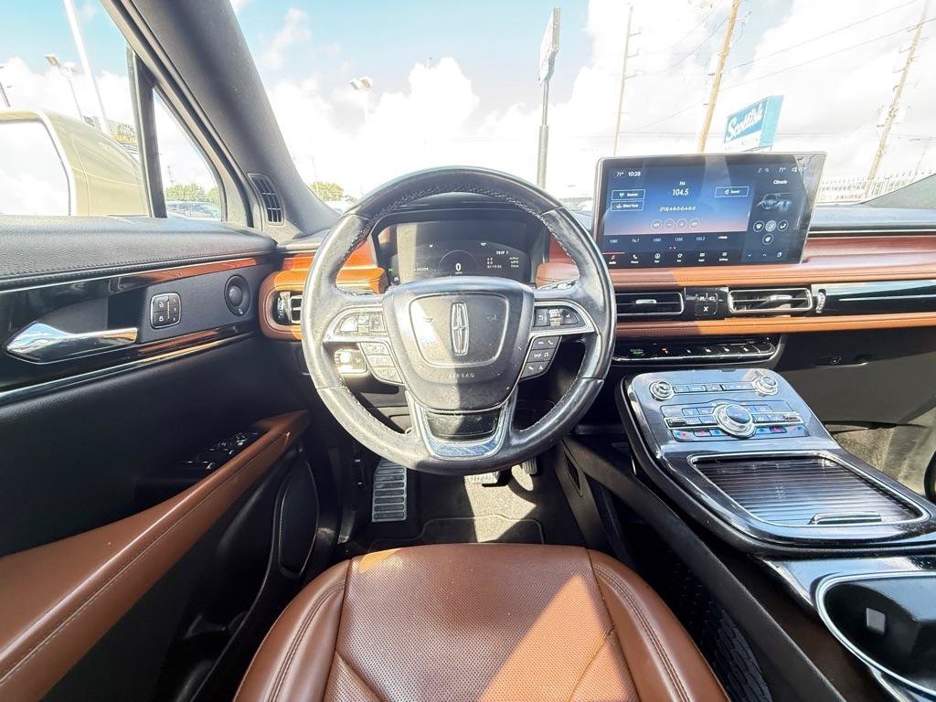 Used 2022 Lincoln Nautilus Reserve w/ Equipment Group 201A AWD/4WD image 25