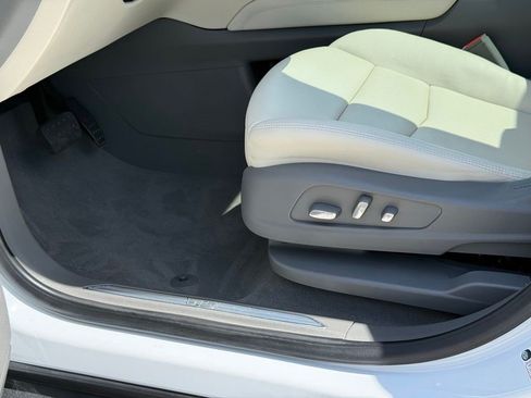 Certified 2023 Cadillac XT5 Premium Luxury w/ LPO, Floor Liner Package FWD image 22
