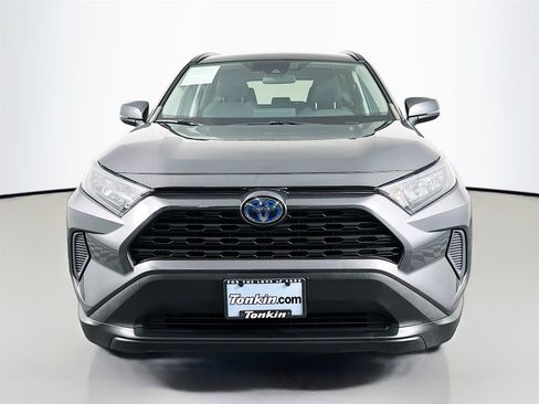 Certified 2020 Toyota RAV4 LE image 2