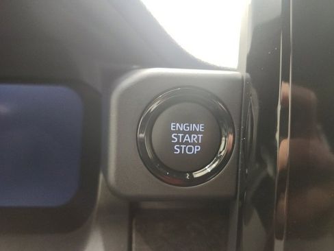 Certified 2025 Toyota Tacoma Limited image 60