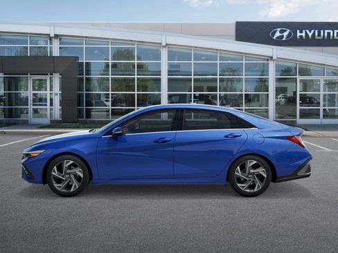 New 2026 Hyundai Elantra Limited image 3