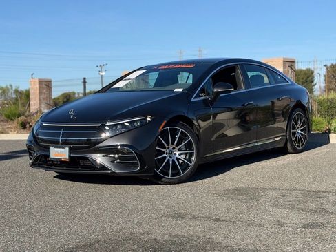 Used 2025 Mercedes-Benz EQS 580 4MATIC Sedan image 2