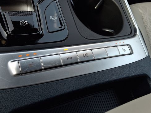 Used 2026 Kia Carnival EX FWD image 26