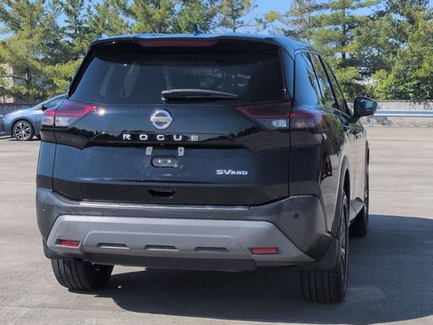 Certified 2021 Nissan Rogue SV image 5