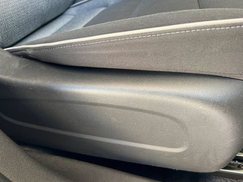 Used 2023 Chevrolet TrailBlazer LT w/ Convenience Package FWD image 22
