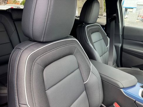 New 2026 Chevrolet Equinox EV LT w/ Convenience Package II FWD image 9