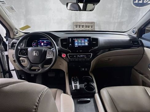 Used 2022 Honda Pilot Touring image 28