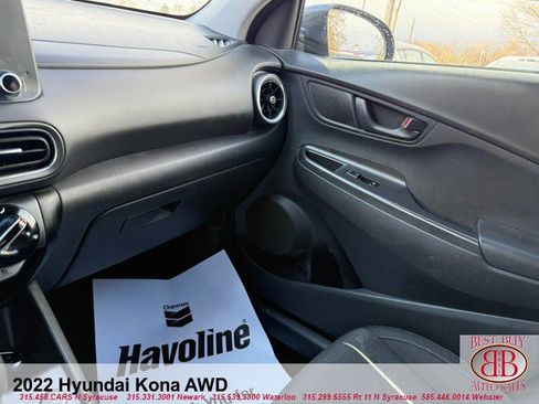 Used 2022 Hyundai Kona SEL AWD/4WD image 16