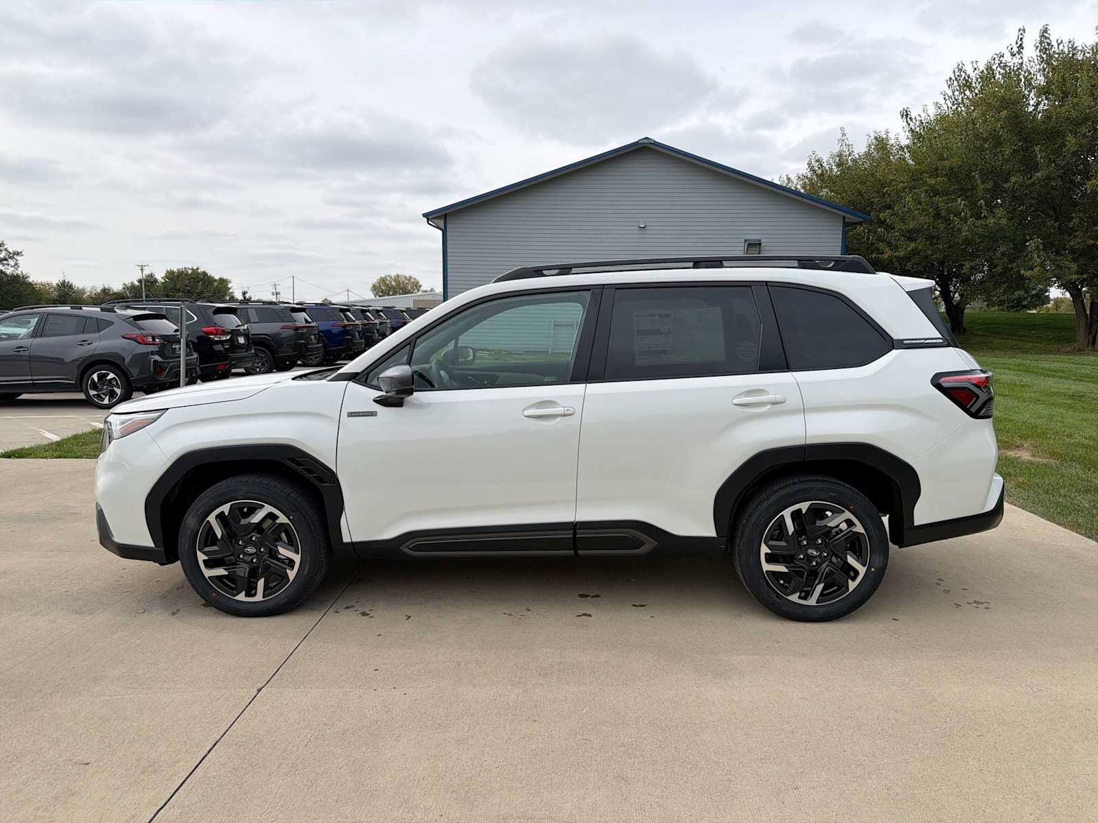 New 2026 Subaru Forester Touring AWD/4WD image 3
