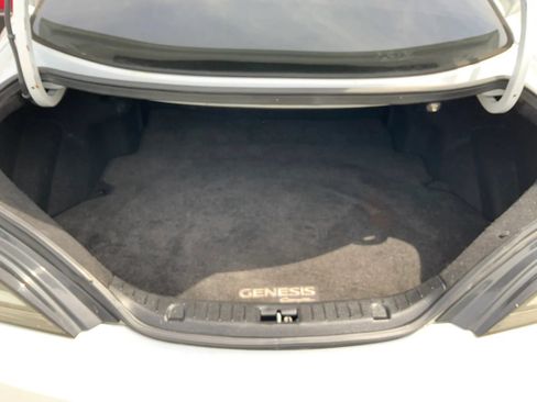 Used 2016 Hyundai Genesis Coupe 3.8 RWD image 20