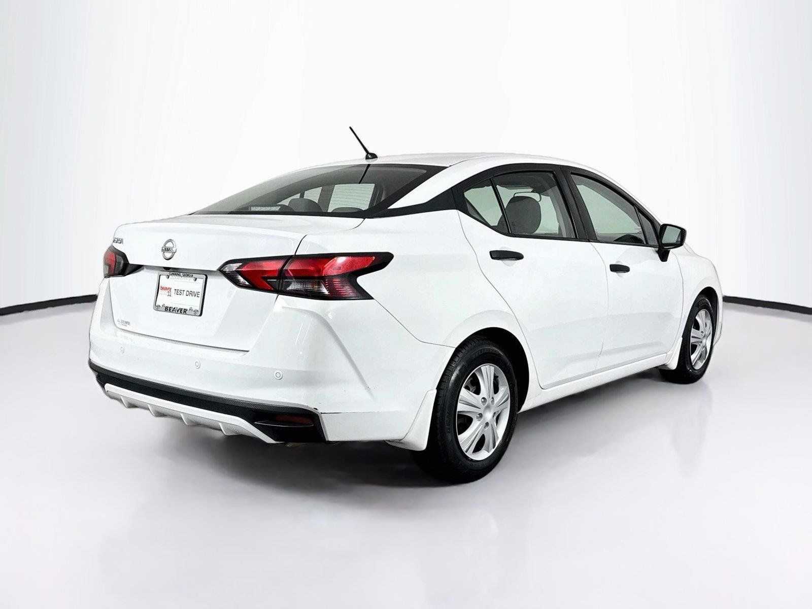 Used 2020 Nissan Versa S FWD image 2