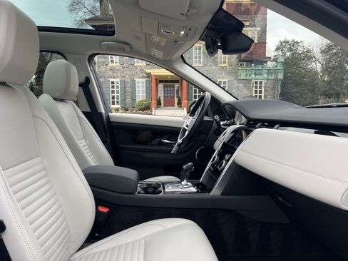 Used 2021 Land Rover Discovery Sport S image 20