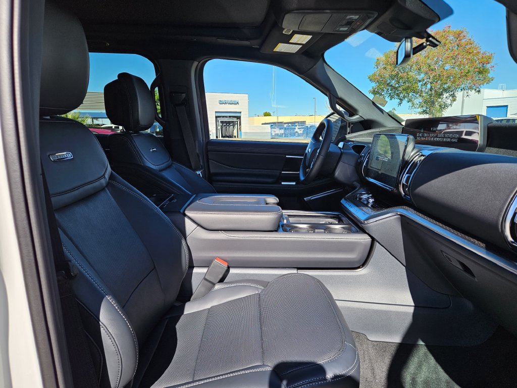 New 2027 Ford Expedition Max Platinum w/ Stealth Performance Package AWD/4WD image 13