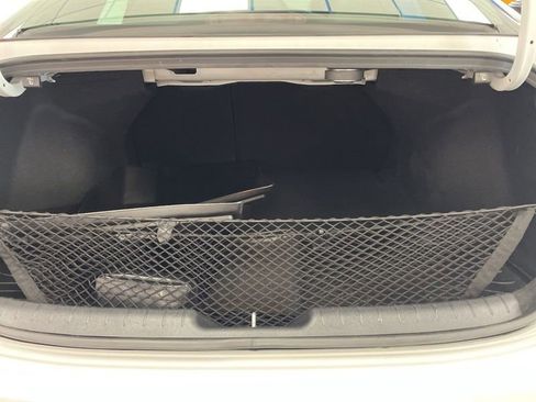 Used 2024 Hyundai Elantra Limited FWD image 8