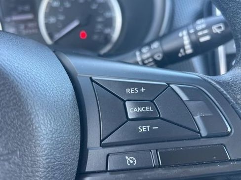 Used 2024 Nissan Kicks S image 13