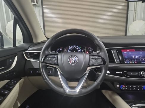 Used 2024 Buick Enclave Avenir w/ Avenir Technology Package image 42