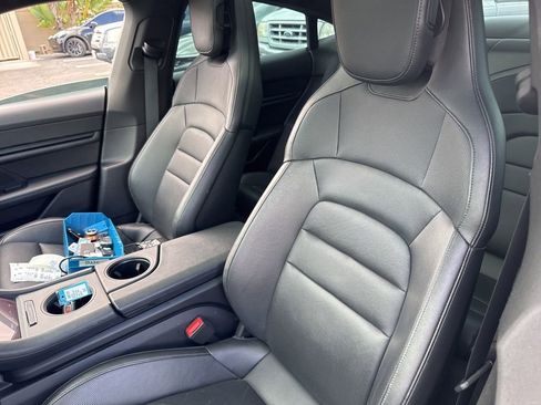 Used 2022 Porsche Taycan 4S image 6