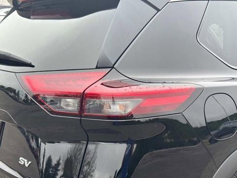Certified 2023 Nissan Rogue SV FWD image 13