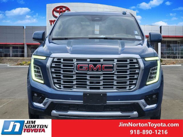 Used 2026 GMC Yukon Denali AWD/4WD image 2