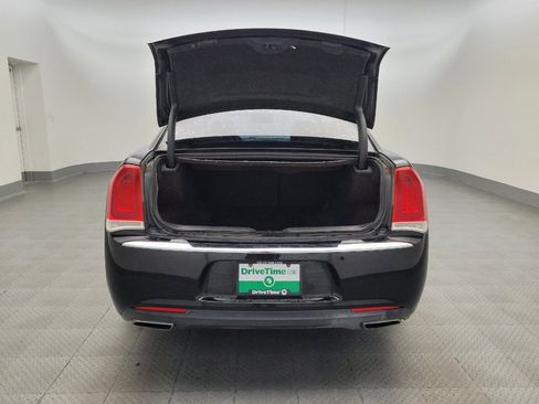 Used 2015 Chrysler 300 C RWD image 29