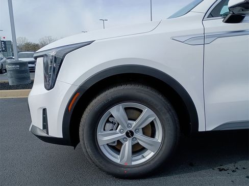 New 2026 Kia Sorento LX image 16