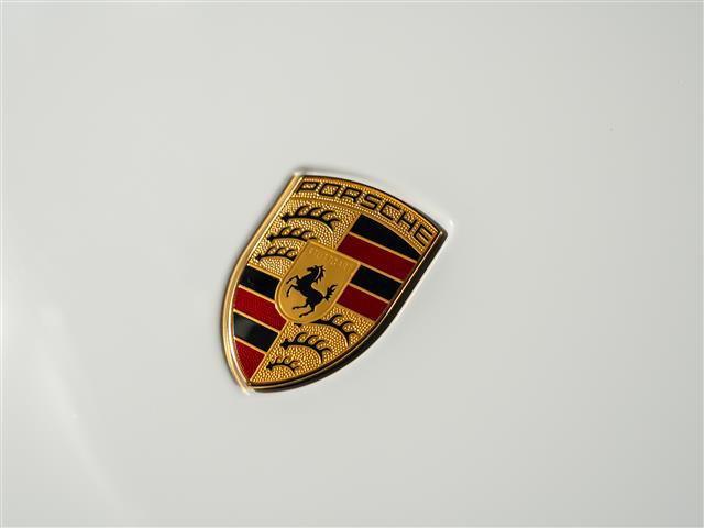 Used 2026 Porsche Macan AWD/4WD image 13