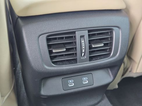 Certified 2025 Acura TLX w/ Technology Package image 29