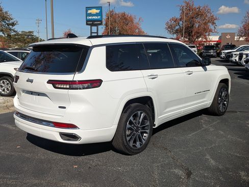 Used 2024 Jeep Grand Cherokee L Overland w/ Trailer Tow Package image 9