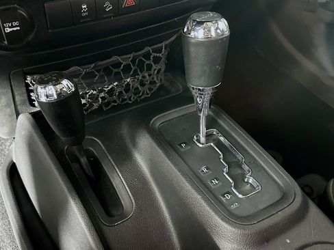 Used 2016 Jeep Wrangler Unlimited Sport w/ Connectivity Group image 21