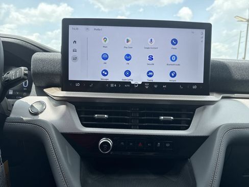 New 2026 Ford Explorer Active RWD image 19