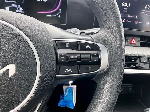 Used 2024 Kia Sportage LX image 22