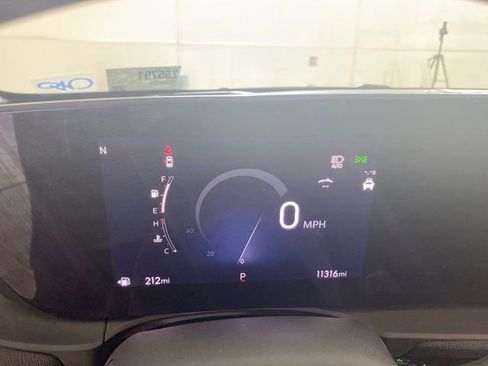 Used 2024 Buick Envista Avenir image 36