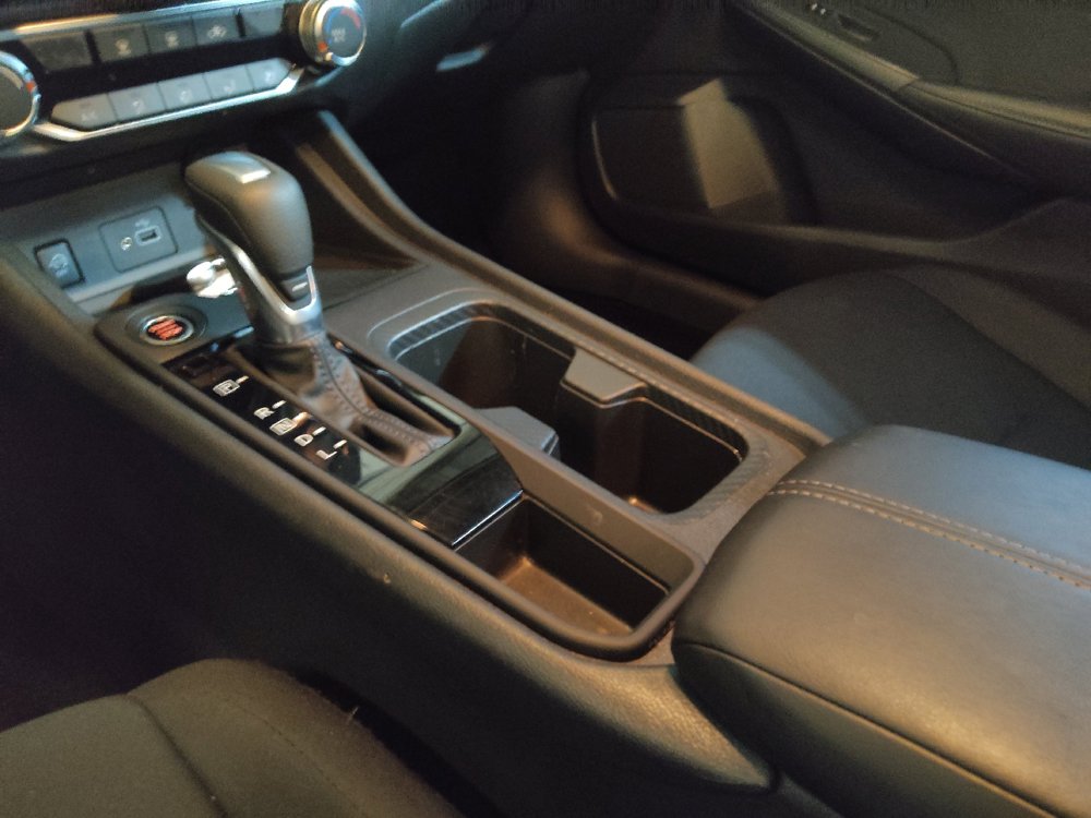 Used 2025 Nissan Sentra S FWD image 26