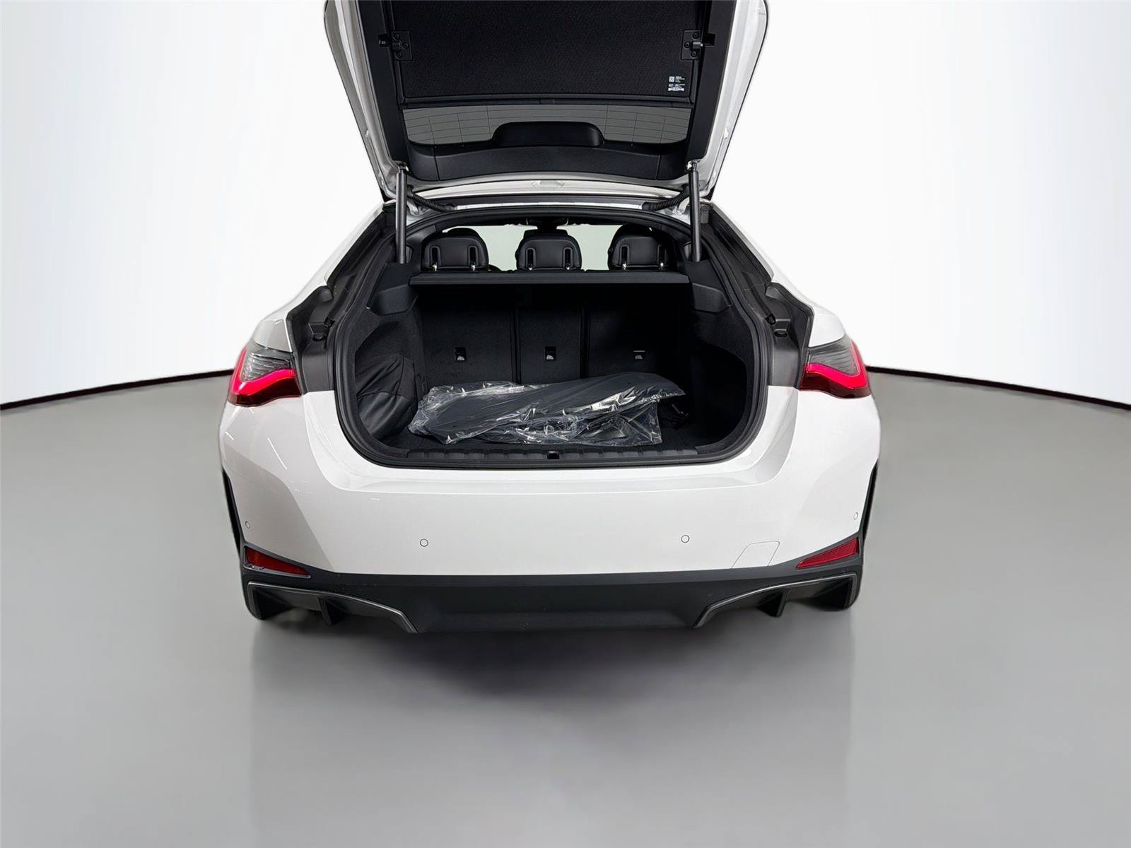 New 2026 BMW i4 xDrive40i w/ Premium Package AWD/4WD image 54