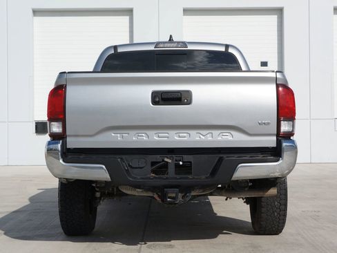 Used 2021 Toyota Tacoma SR5 image 11