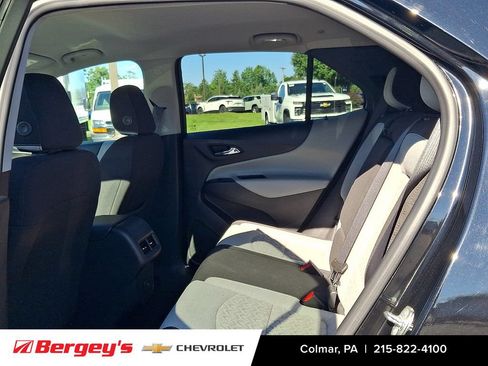 Certified 2024 Chevrolet Equinox LS w/ LS Convenience Package FWD image 12