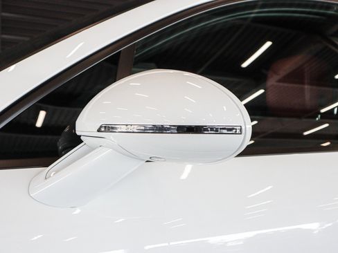 Certified 2023 Porsche Macan AWD/4WD image 26