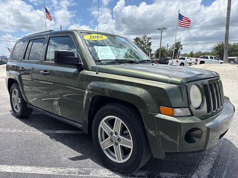 Used 2008 Jeep Patriot Sport FWD image 7