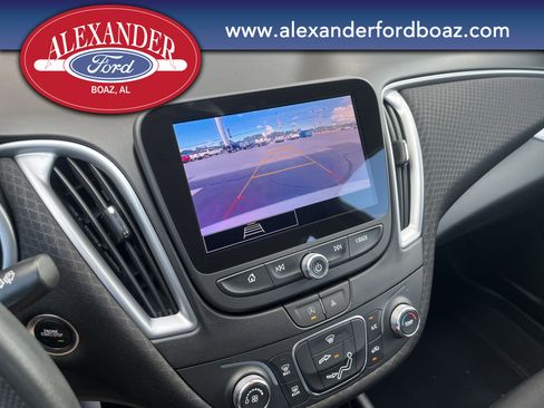 Used 2023 Chevrolet Malibu LS image 18