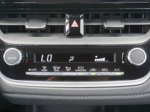 Certified 2023 Toyota Corolla SE image 11