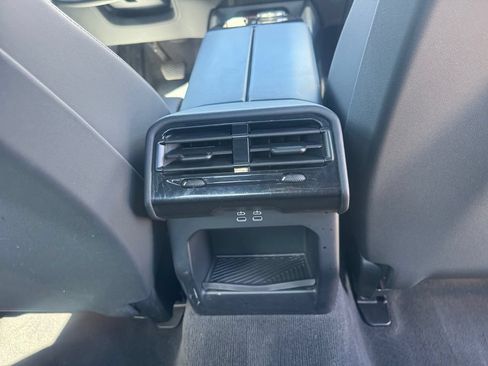 Used 2026 BMW 530i xDrive AWD/4WD image 23