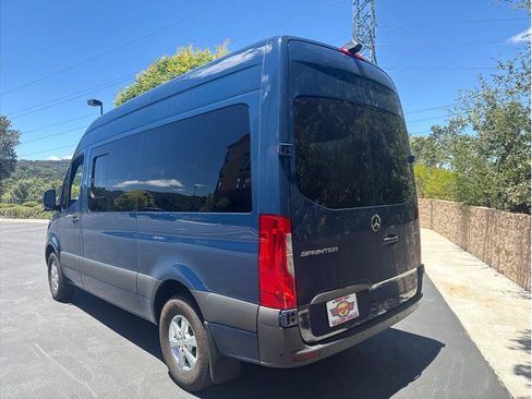 Used 2023 Mercedes-Benz Sprinter 2500 image 9