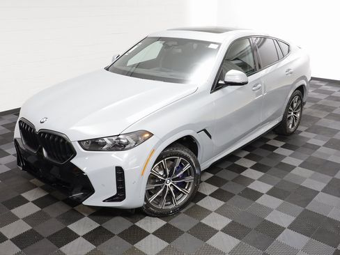 New 2026 BMW X6 xDrive40i image 2