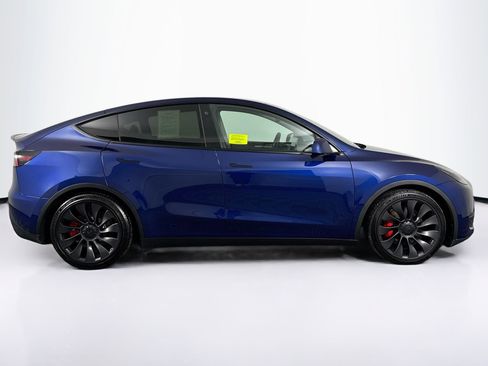 Used 2023 Tesla Model Y Performance image 12