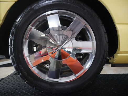 Used 2002 Ford Thunderbird image 91