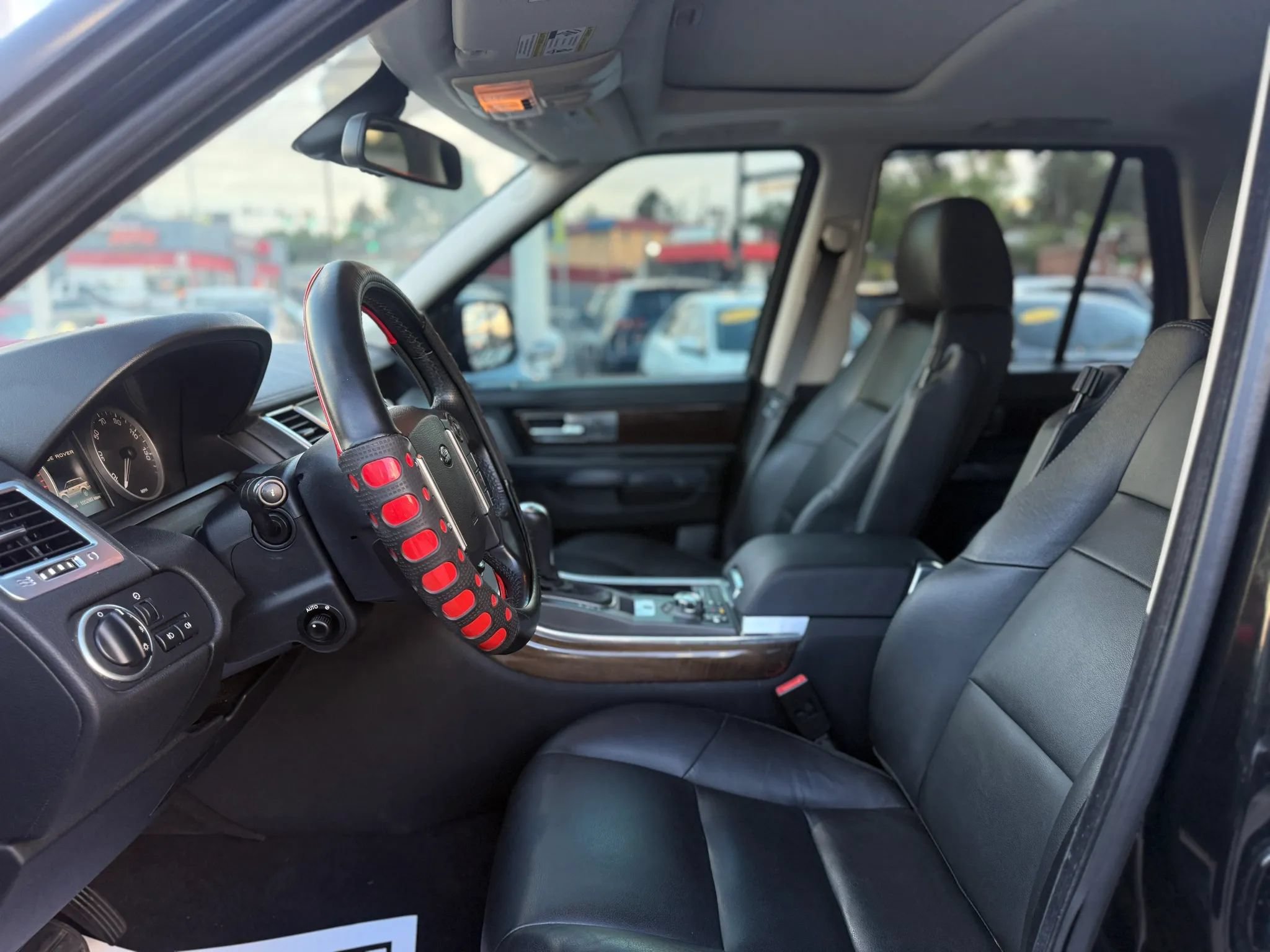 Used 2011 Land Rover Range Rover Sport HSE AWD/4WD image 13