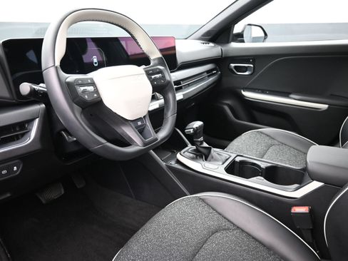 Used 2025 Kia K4 GT-Line w/ GT-Line Sunroof Package FWD image 10