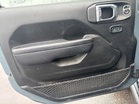 Used 2024 Jeep Gladiator Sport image 15